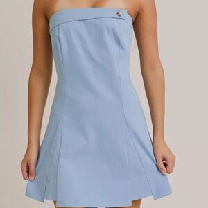 NWT Le Lis Strapless Blue Mini Dress with Button Detail‎